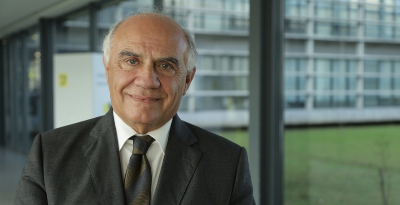 “Um médico que ensina a ser médico”: Victor Gil assinala jubilação com lição sobre meio século de Medicina